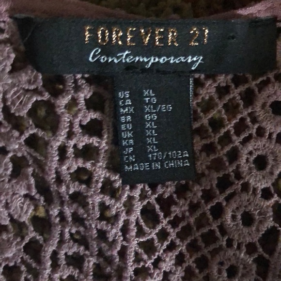 Light purple blouse - Picture 3 of 3